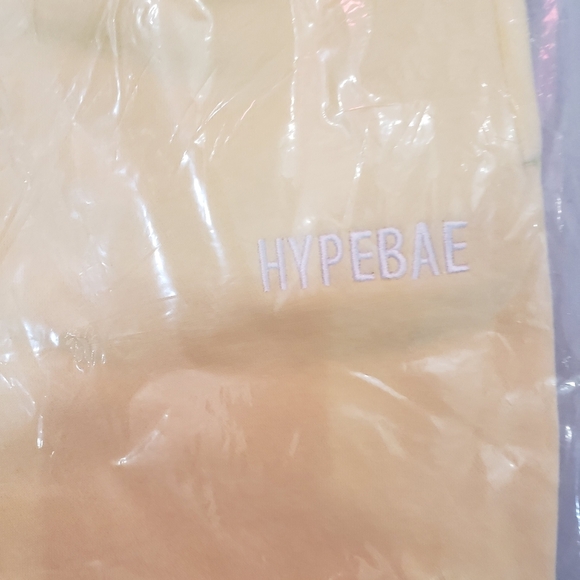 NWT‎ Hypebae Fleece Pants in yellow Size medium - Picture 5 of 6